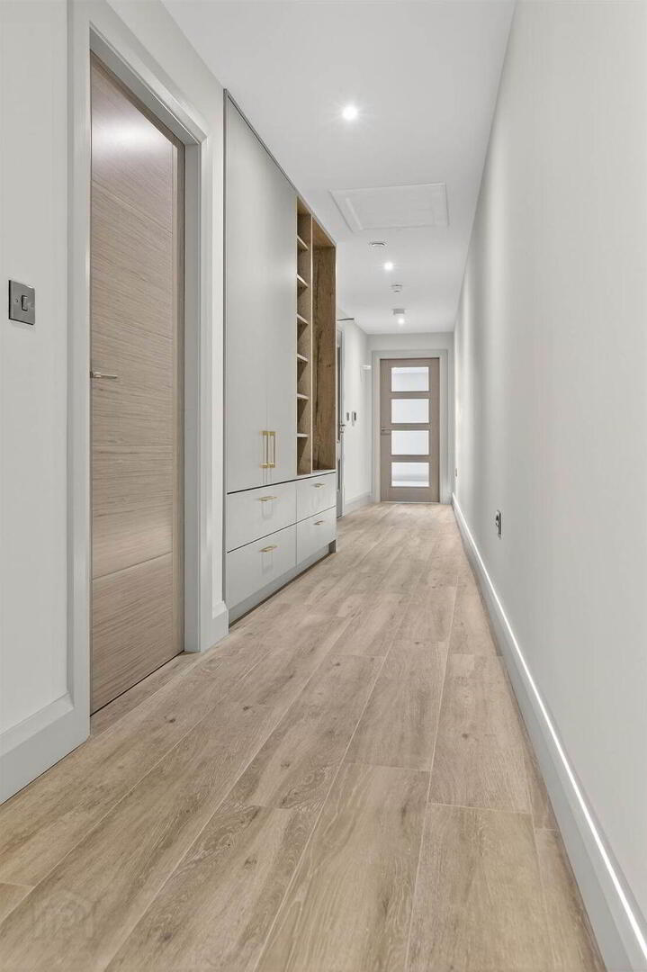 Apartment 3 19 The Promenade 6 of 30