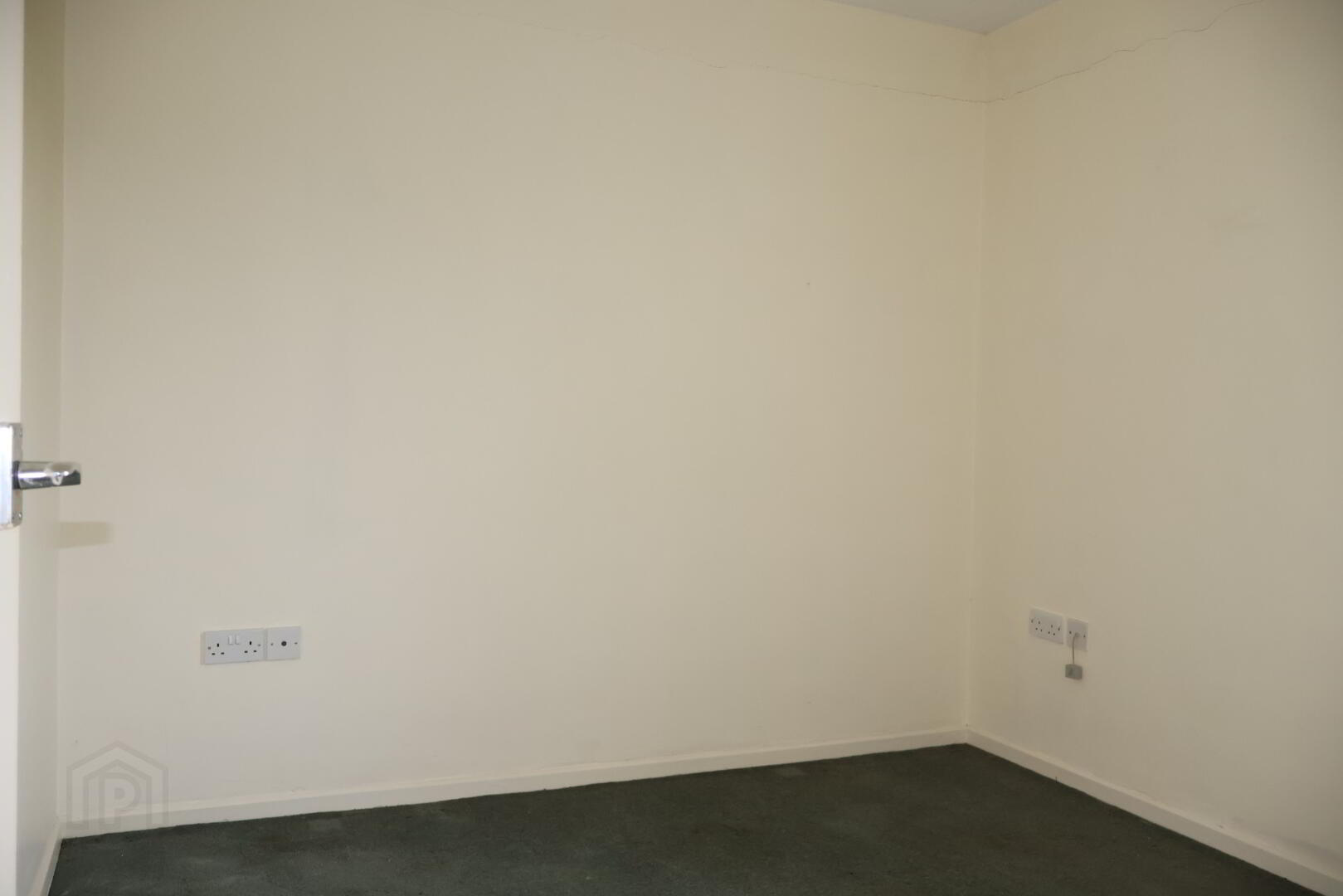 41 Wood Road 9 of 12