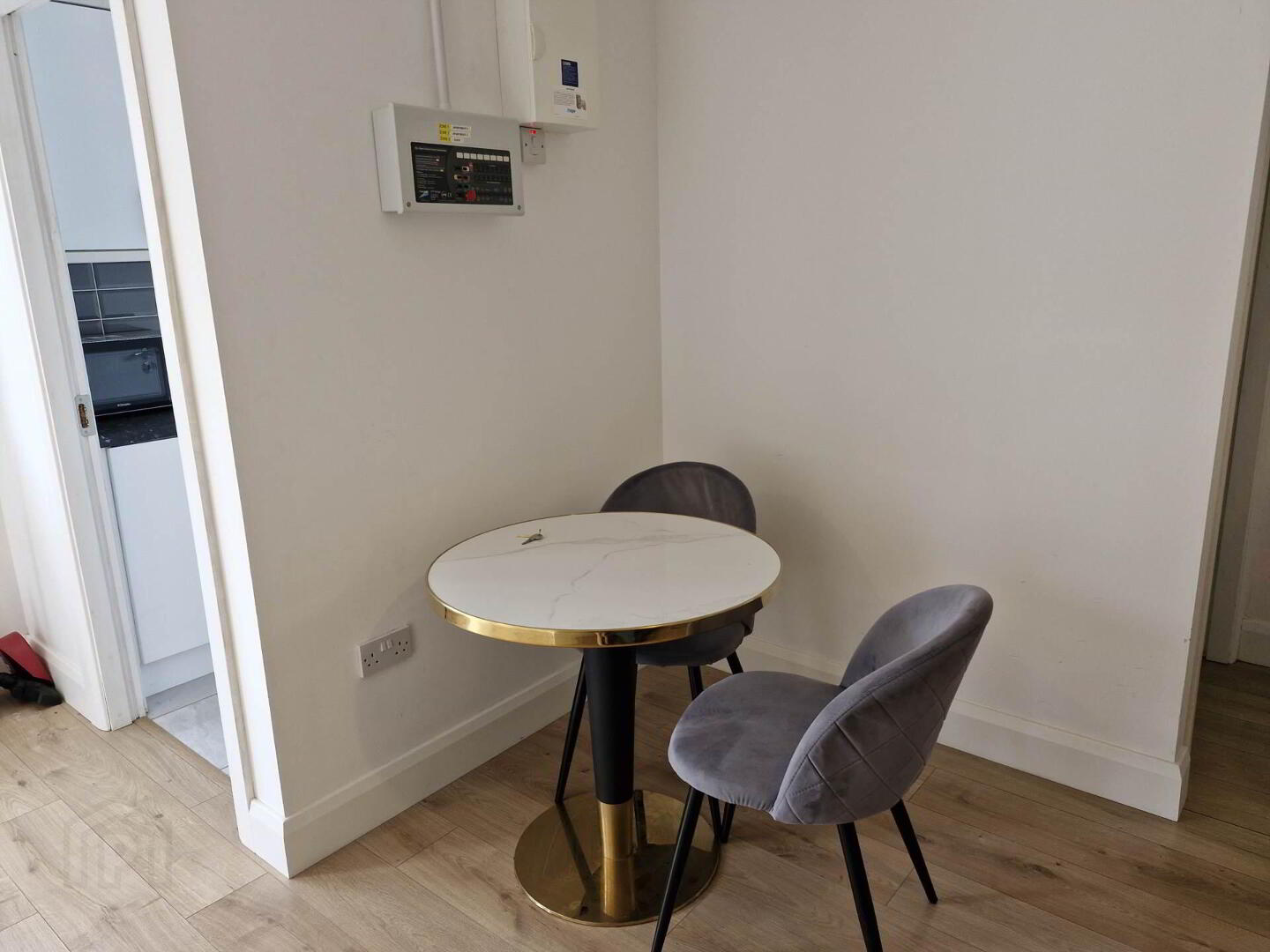 10b Castle Street 5 of 10