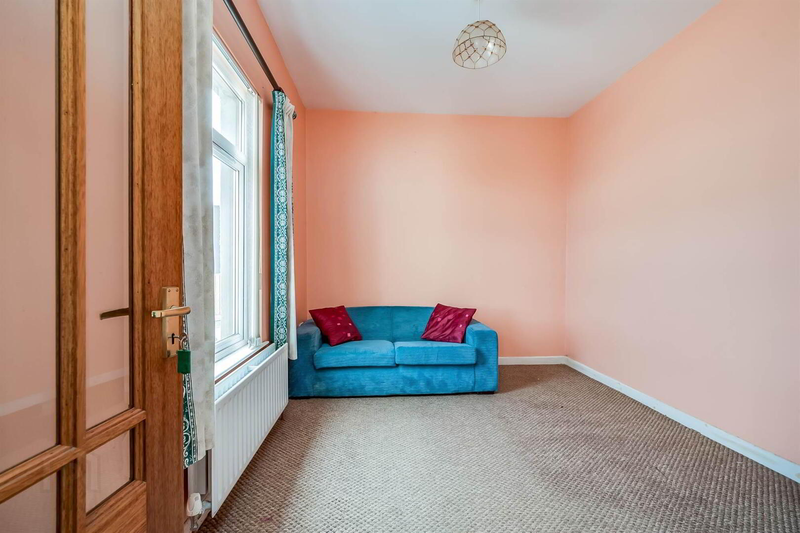 Bungalow @, 51 Middle Braniel Road 5 of 13