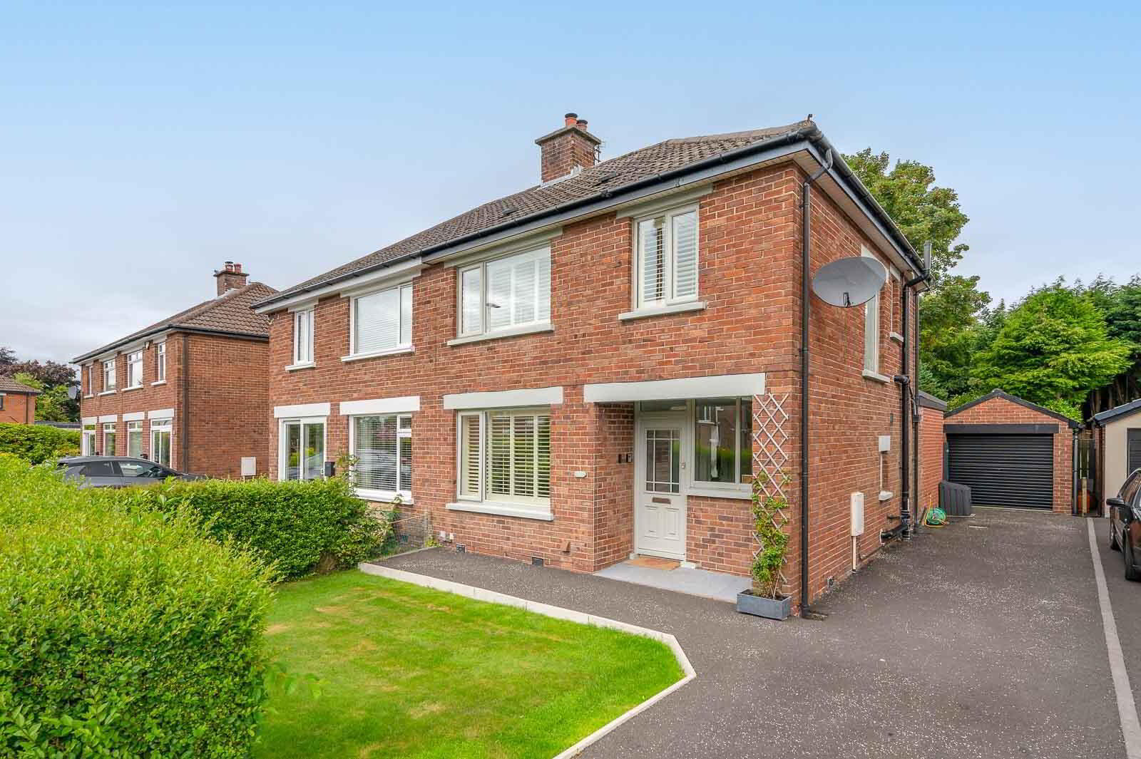 56 Kingsdale Park 1 of 28