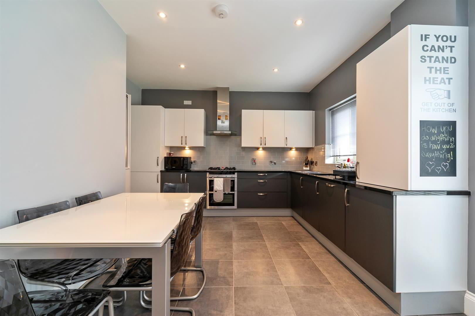 4 Bracken Hill Avenue 13 of 36