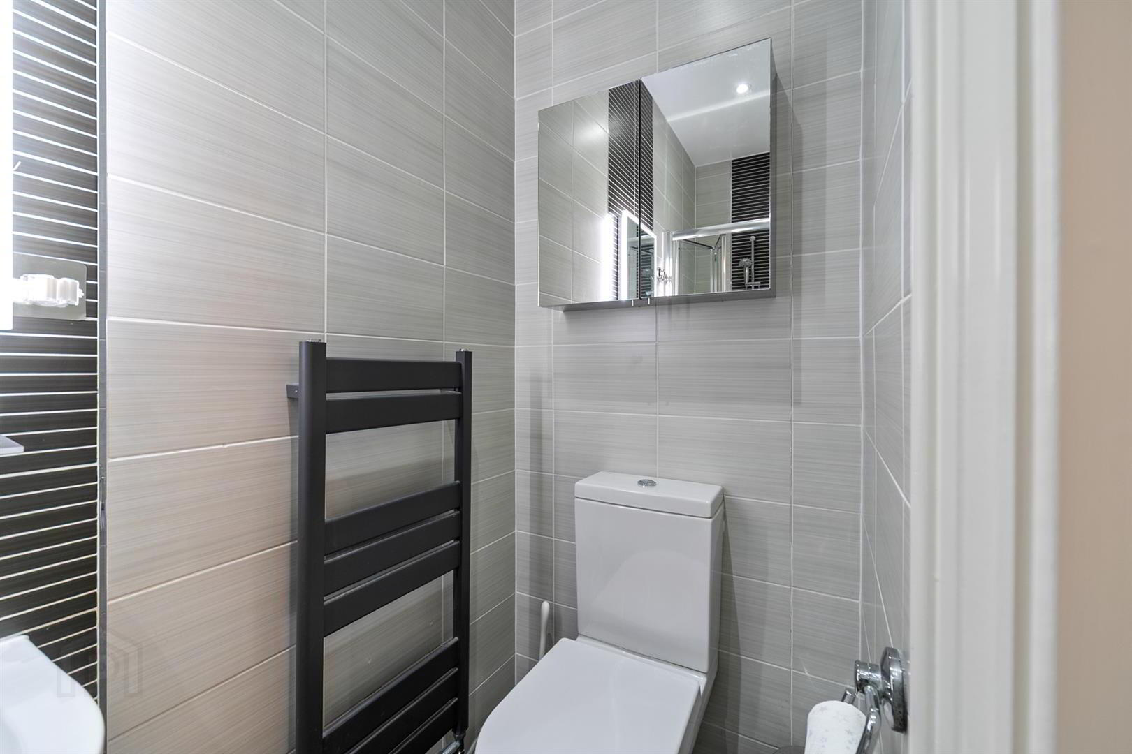 4 Bracken Hill Avenue 23 of 36