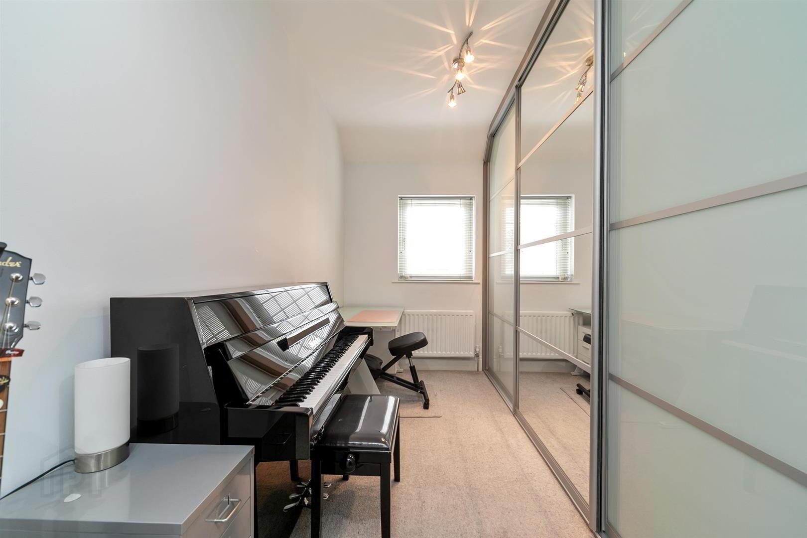 4 Bracken Hill Avenue 26 of 36