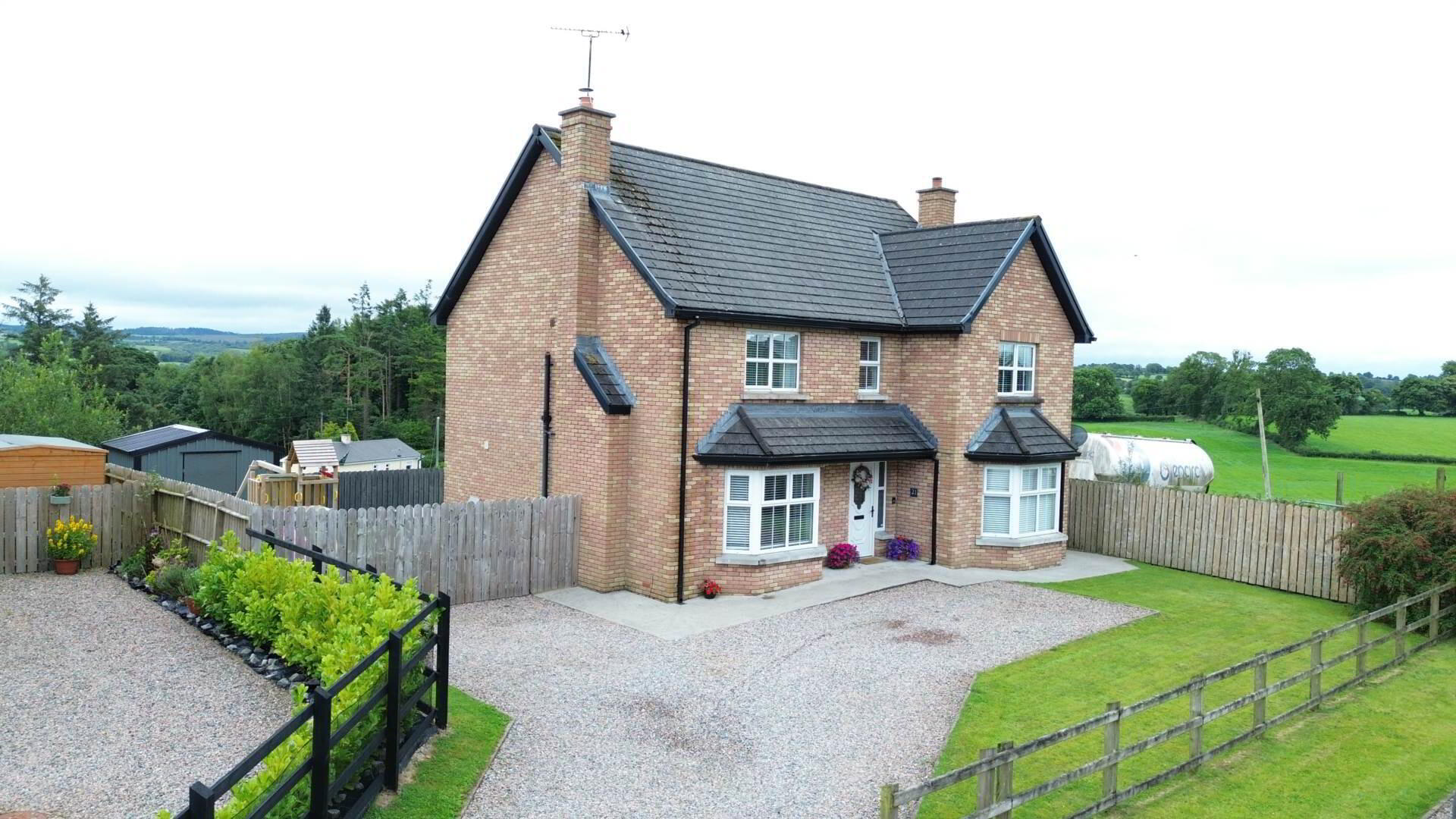 21 Killygullan Drive 3 of 44