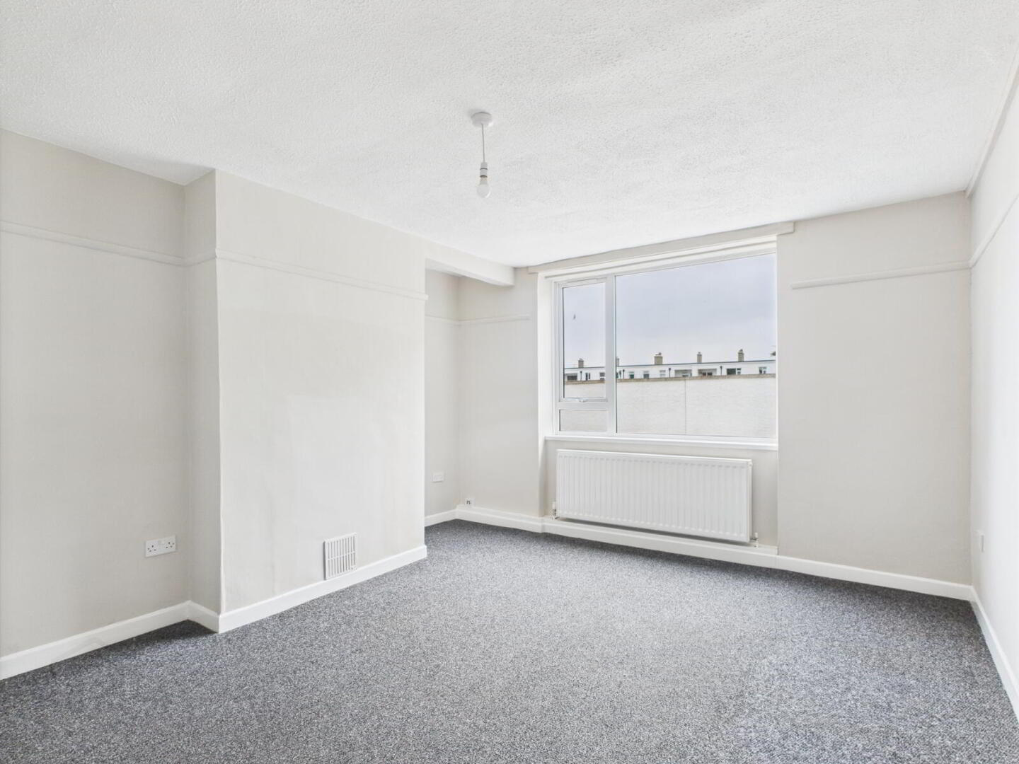 172 Merville Garden Village 2 of 8