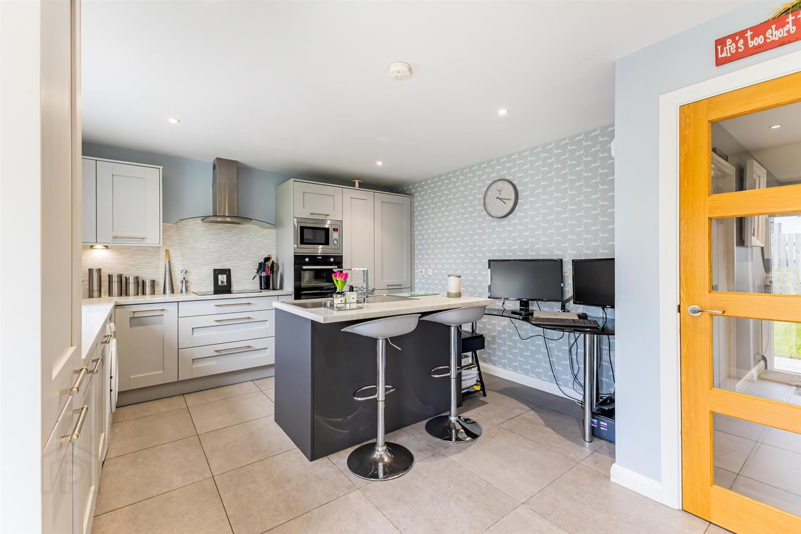 20 Todds Hill 6 of 21