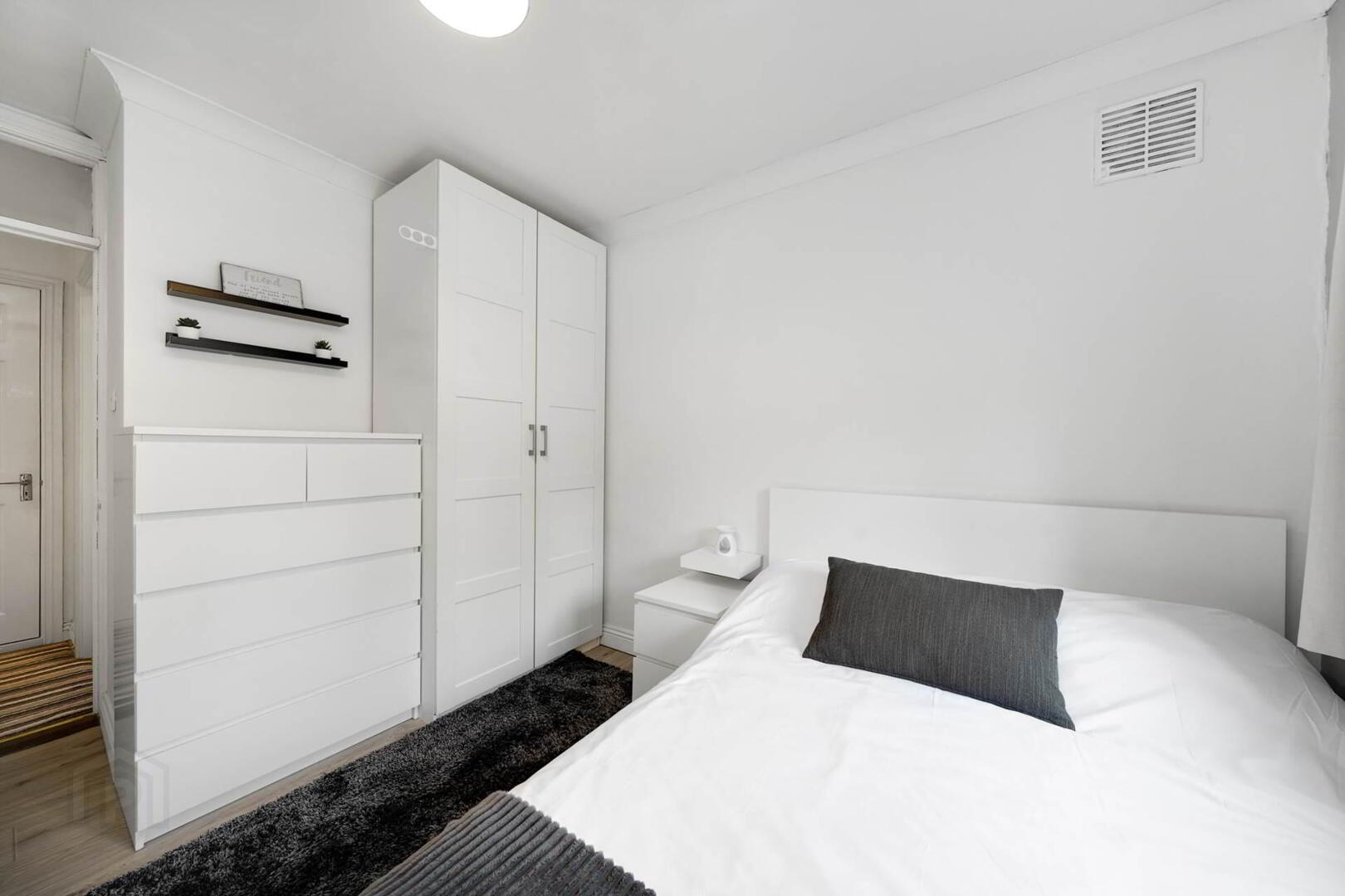 293 Blackhorse Avenue 29 of 38