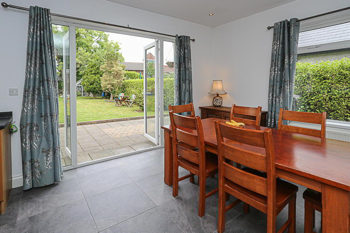 16 Donard Avenue 11 of 25