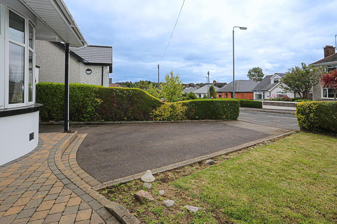 16 Donard Avenue 22 of 25