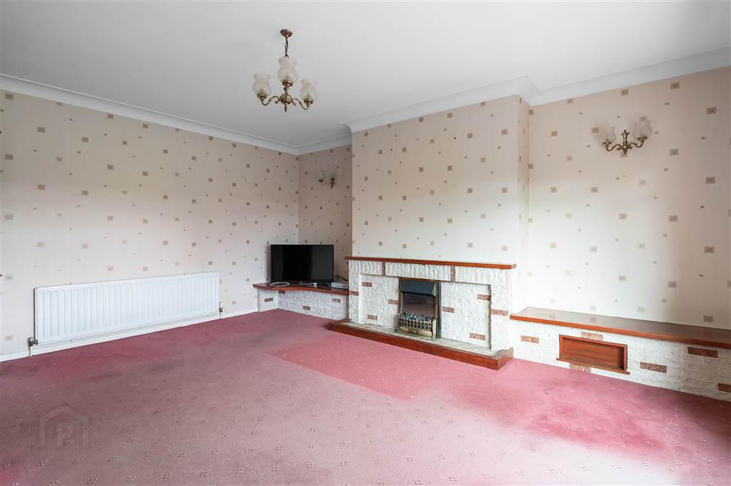 66 Carnlough Road 8 of 34