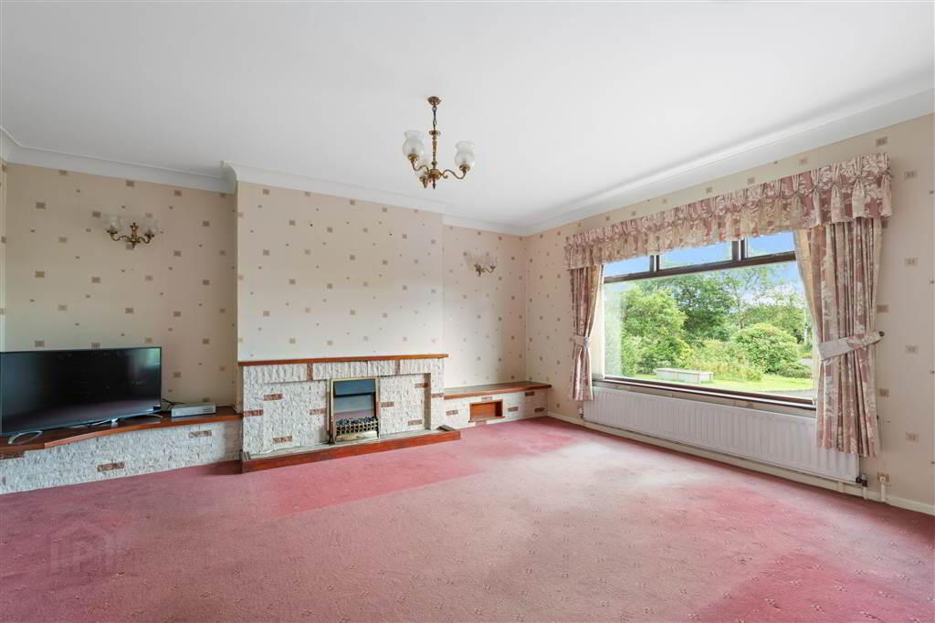 66 Carnlough Road 7 of 34