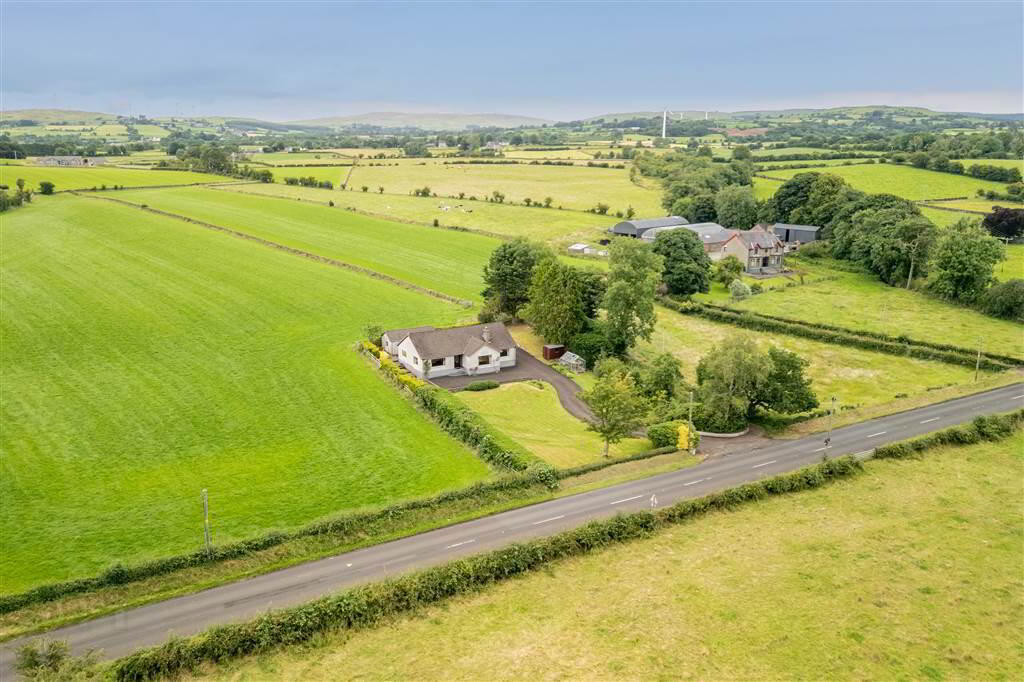 66 Carnlough Road 2 of 34