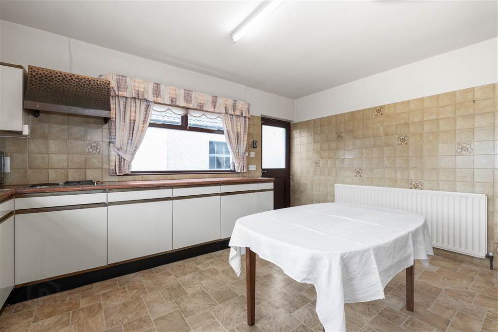 66 Carnlough Road 15 of 34