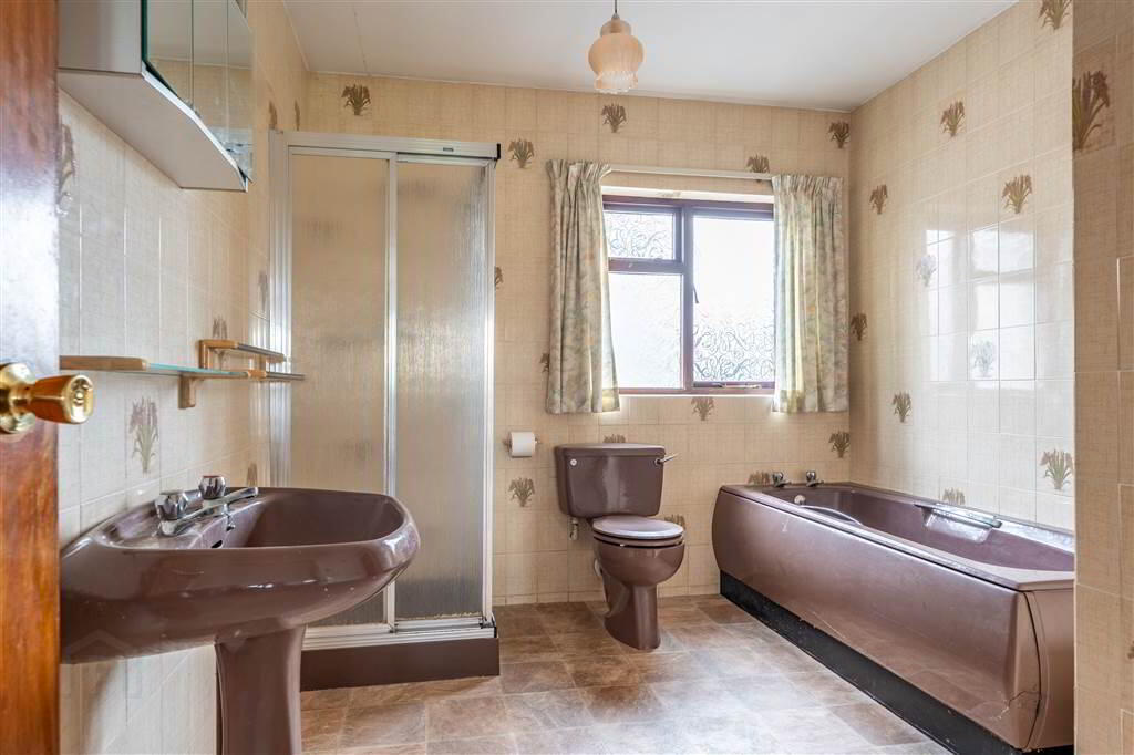 66 Carnlough Road 24 of 34