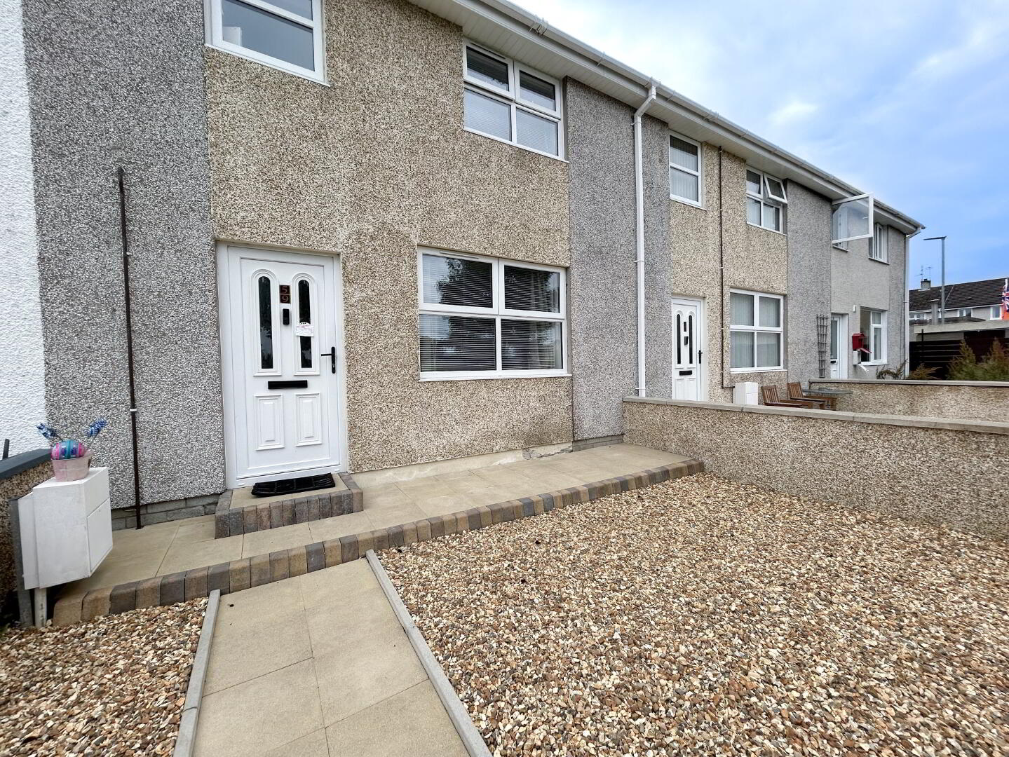 property description image