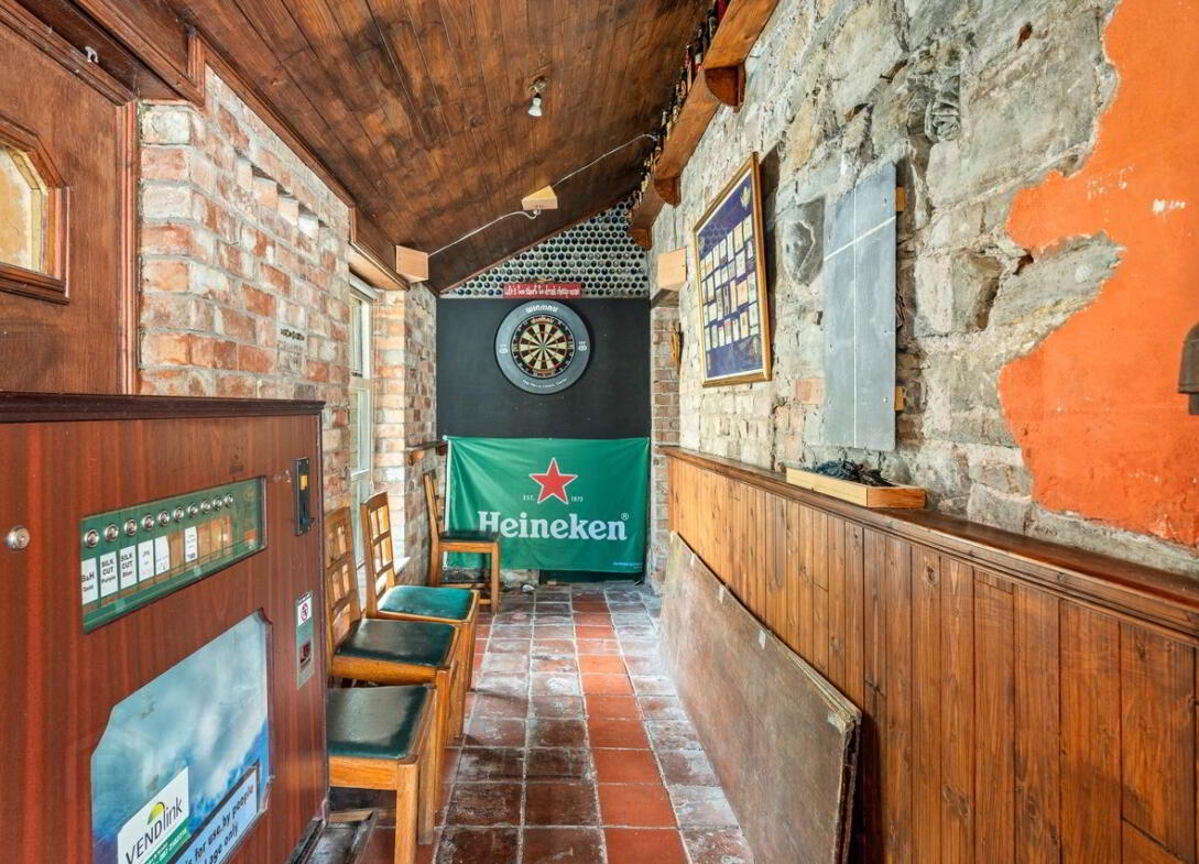 The Marine Bar, Upper Strand 18 of 19