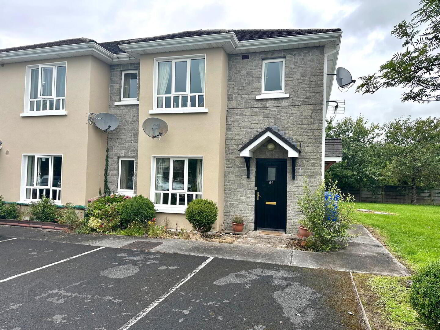 62 Corn Mill Park 1 of 15