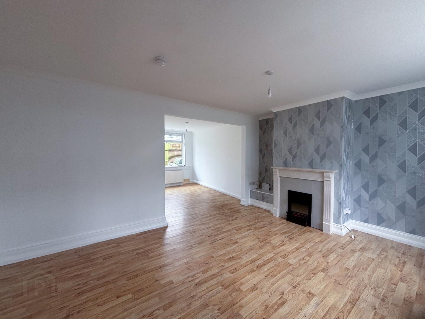 property description image