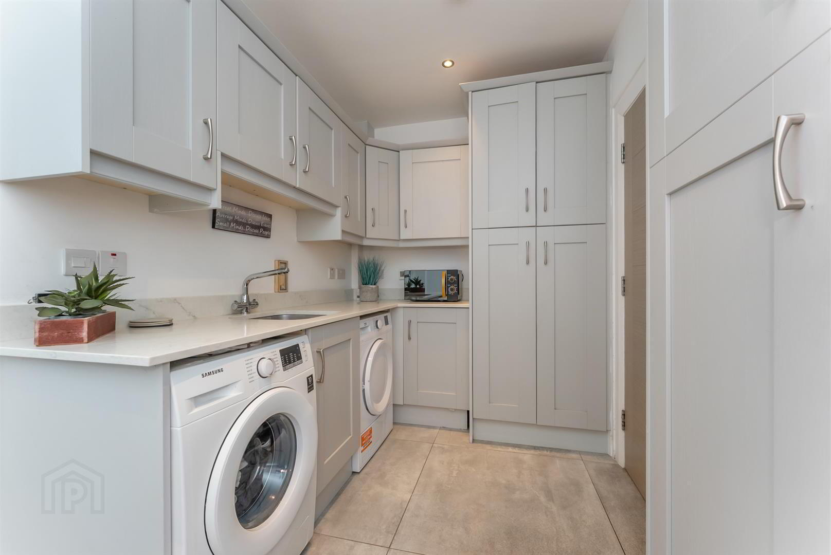 24d Crumlin Road 17 of 51