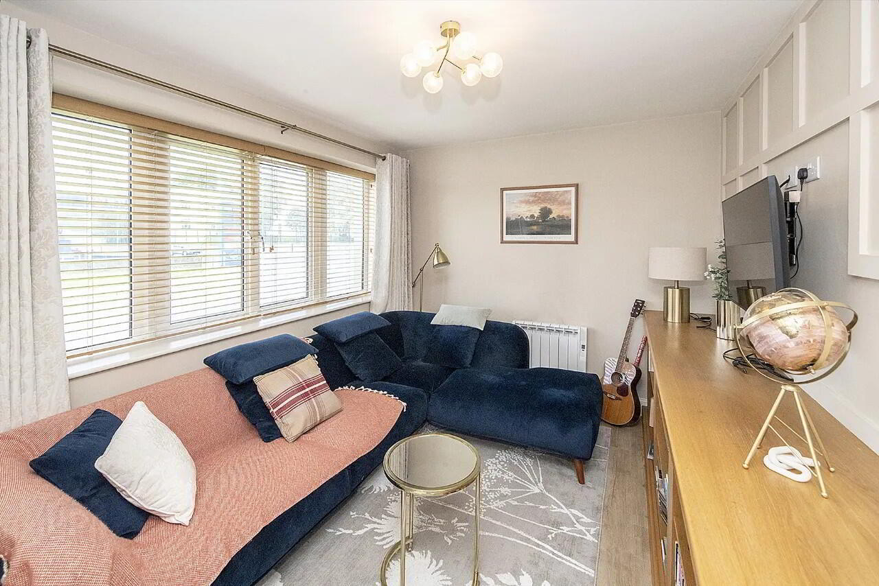 2 Blackrock Court 5 of 13