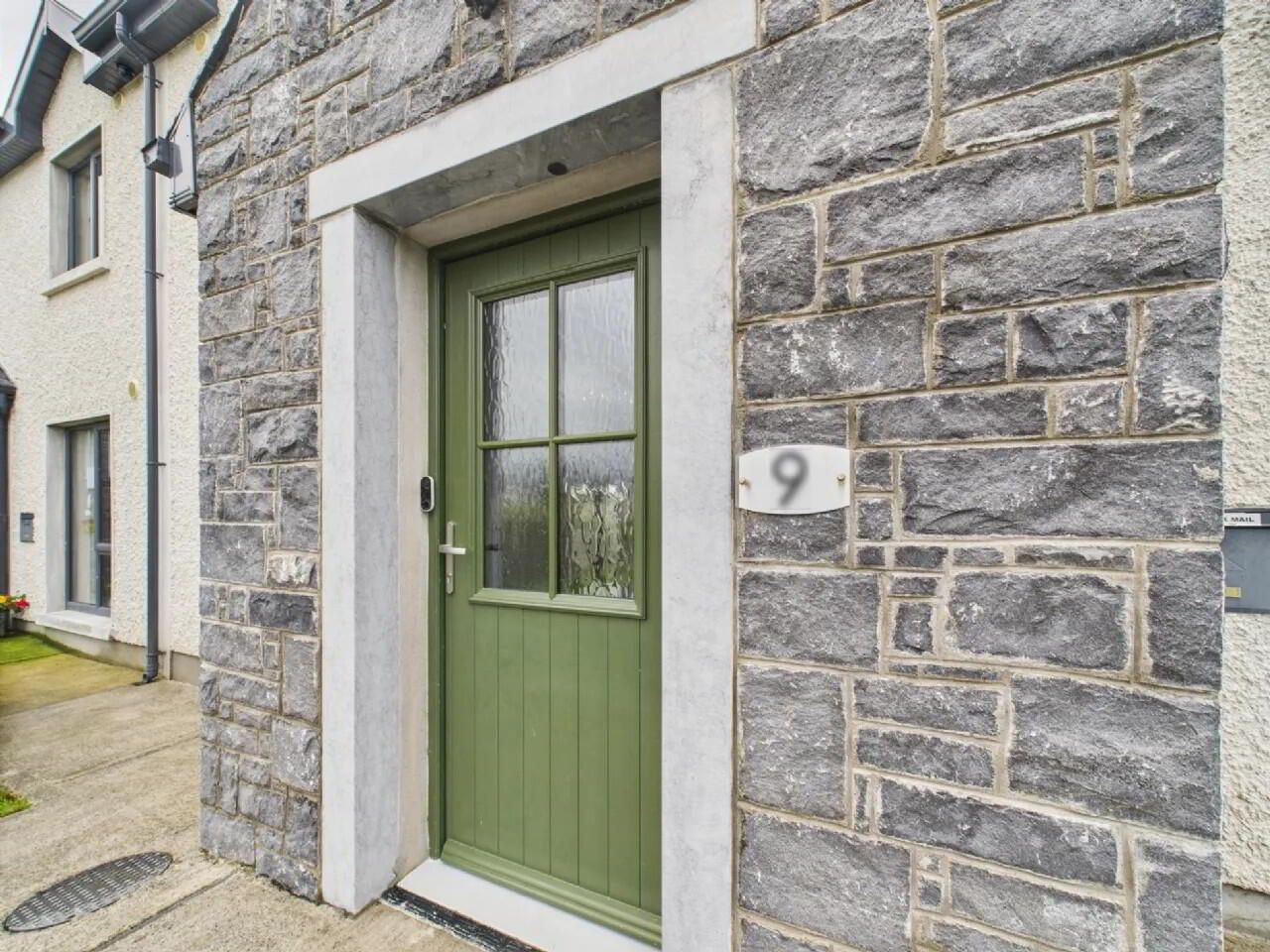 9 Doncarrig 3 of 34