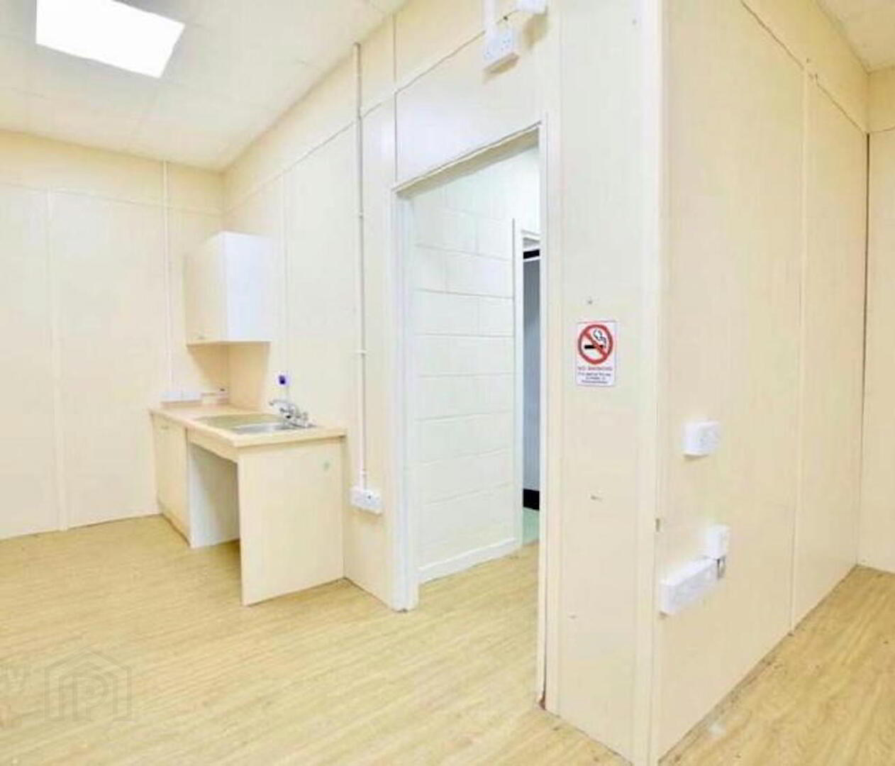 Unit 3, 87/89 Westland Road South 4 of 4