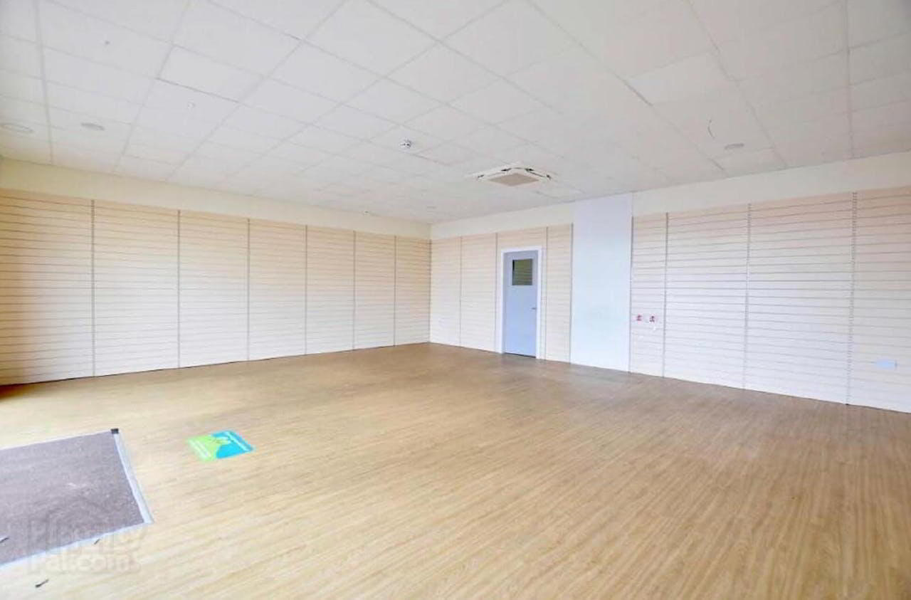 Unit 3, 87/89 Westland Road South 2 of 4