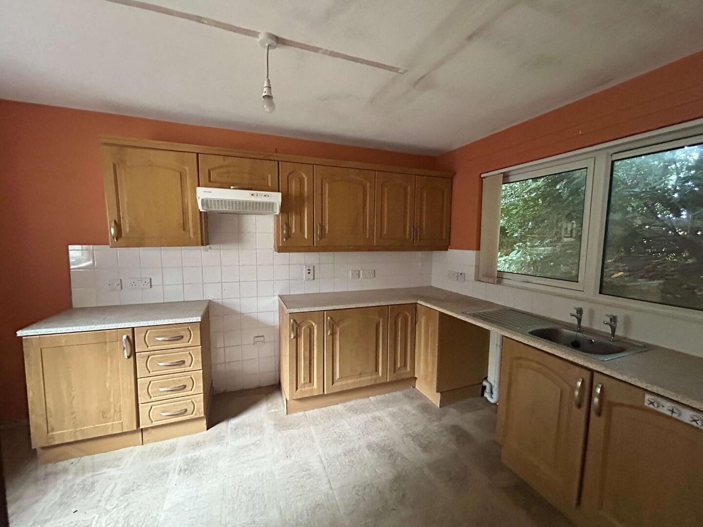property description image