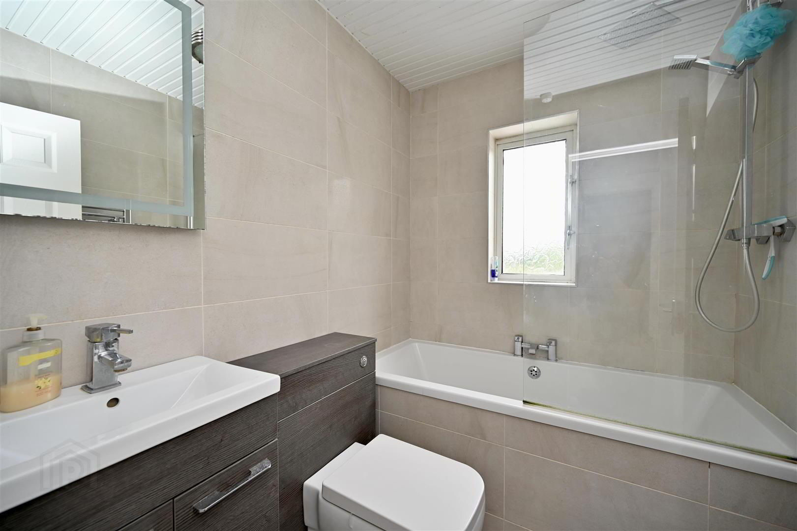684 Oldpark Road 18 of 25