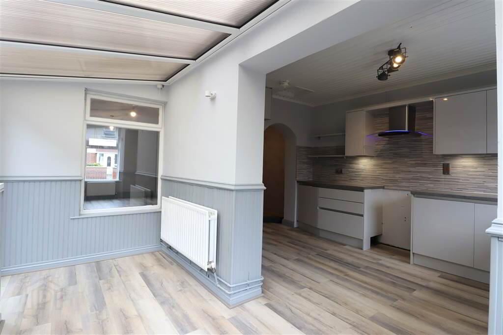 10 Windsor Avenue 9 of 18