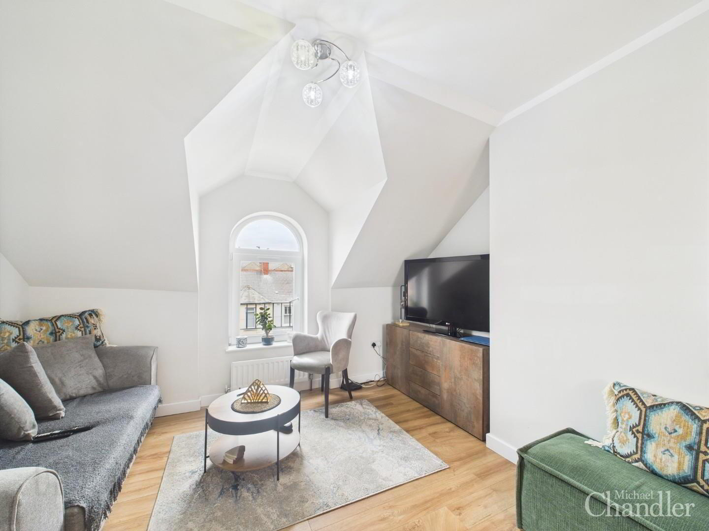 72b Cedar Avenue 4 of 10