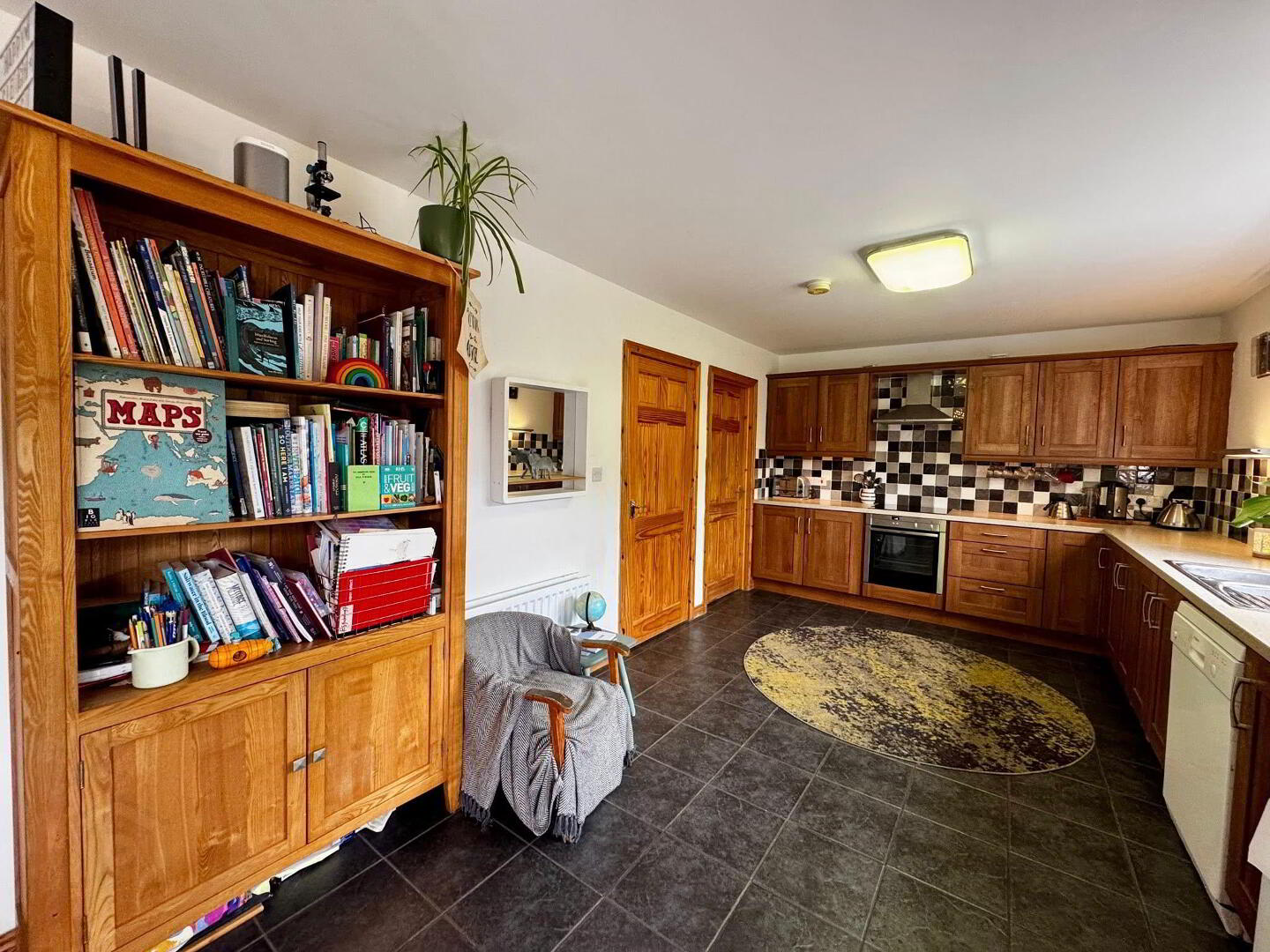 1 Castlewood Crescent 13 of 46
