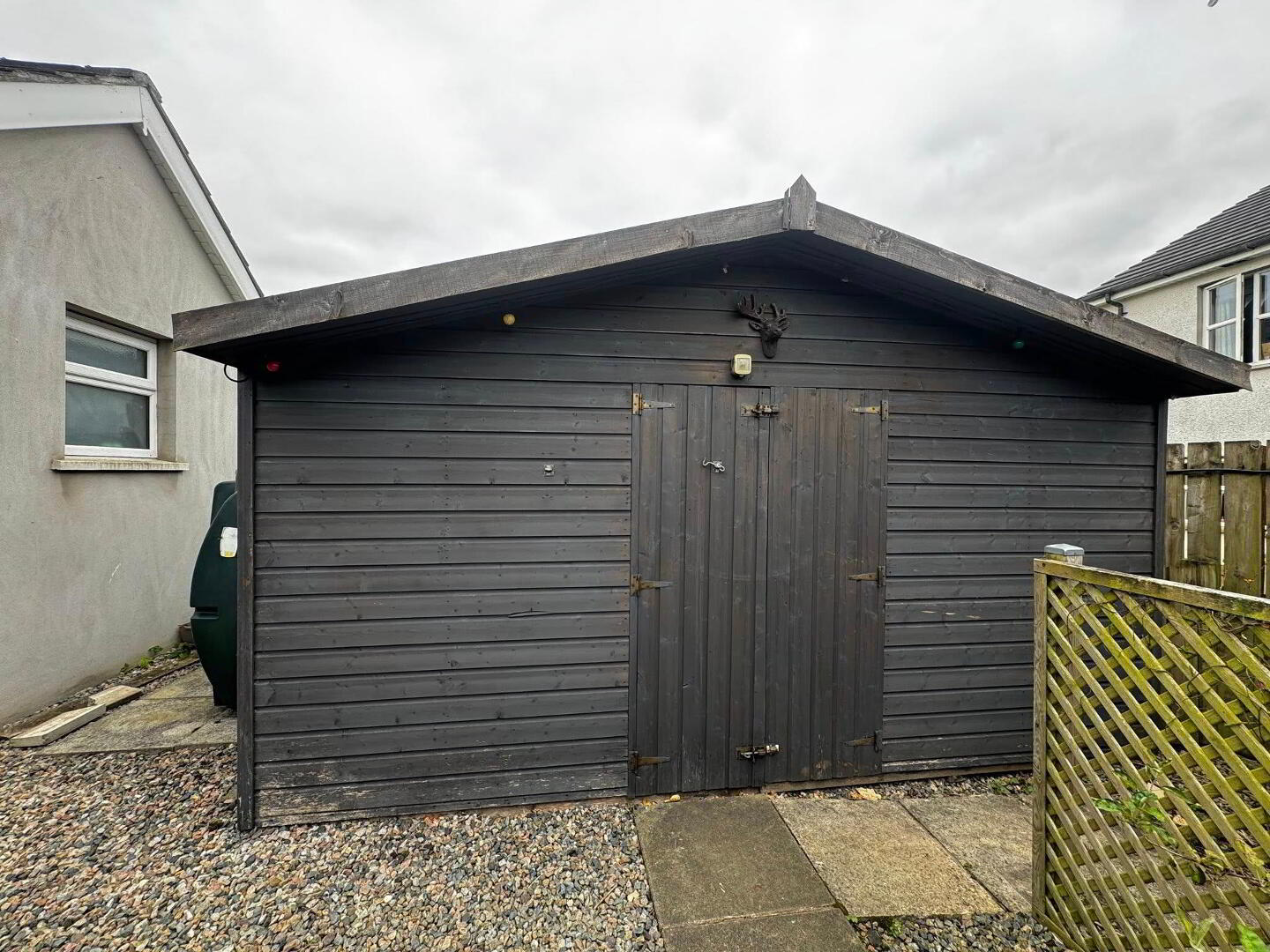 1 Castlewood Crescent 39 of 46