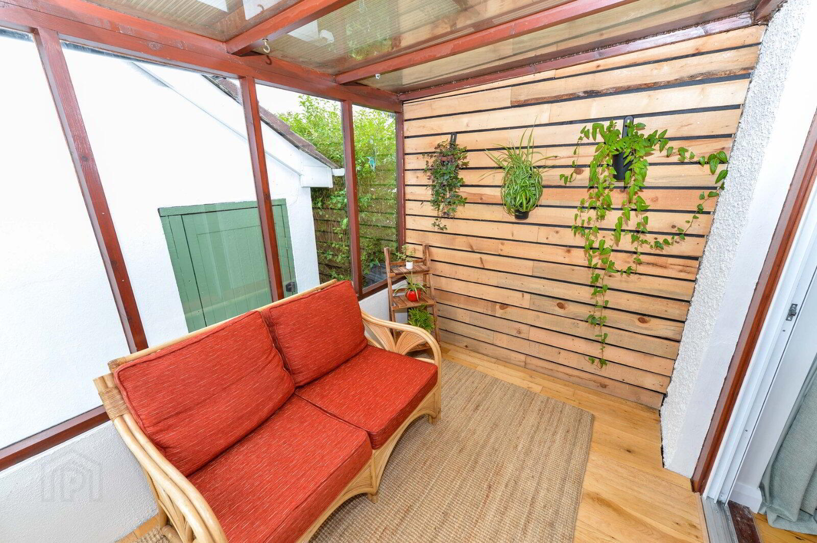 2 Sydenham Crescent 5 of 15