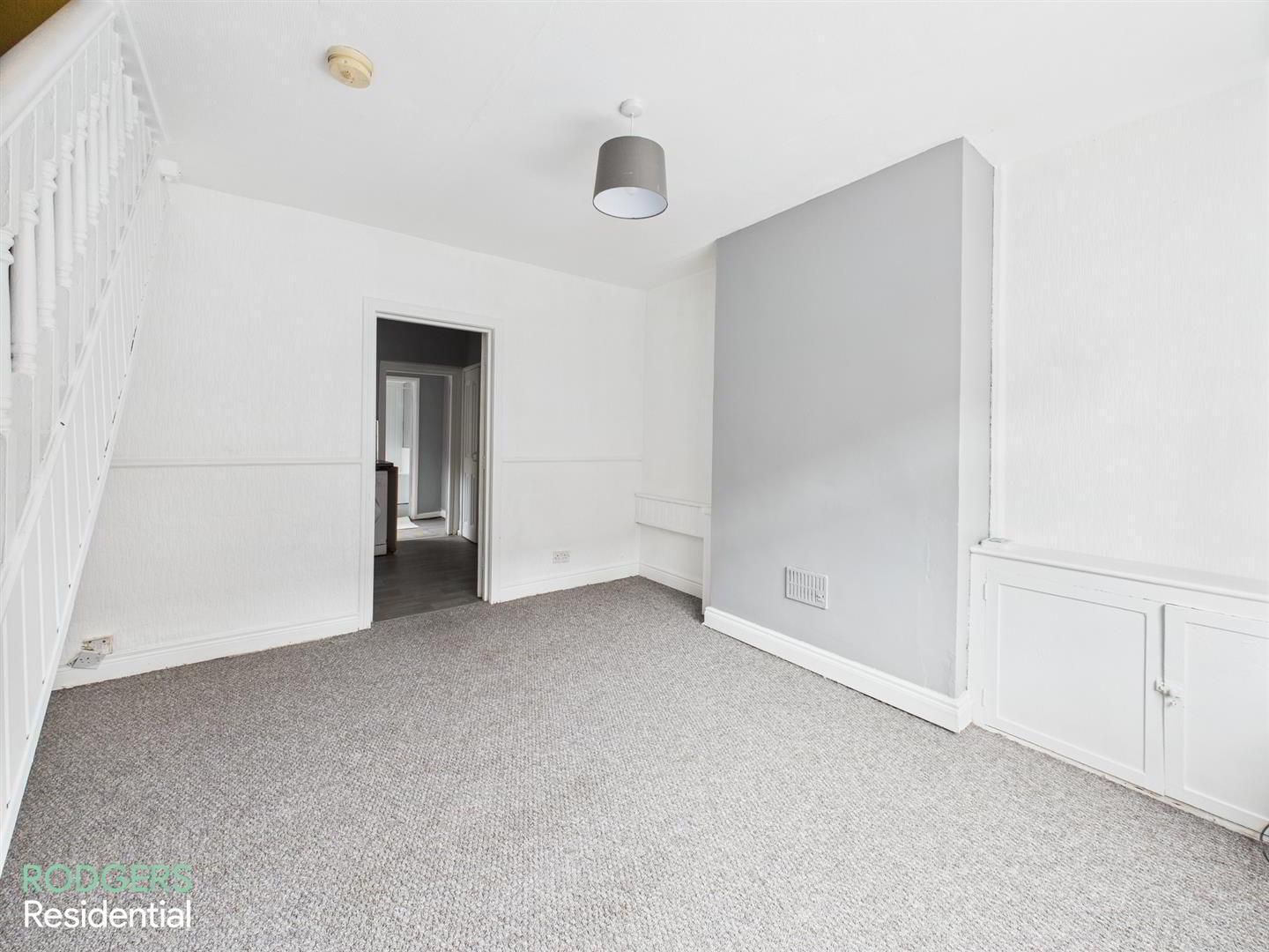 9 Rutherglen Street 3 of 10