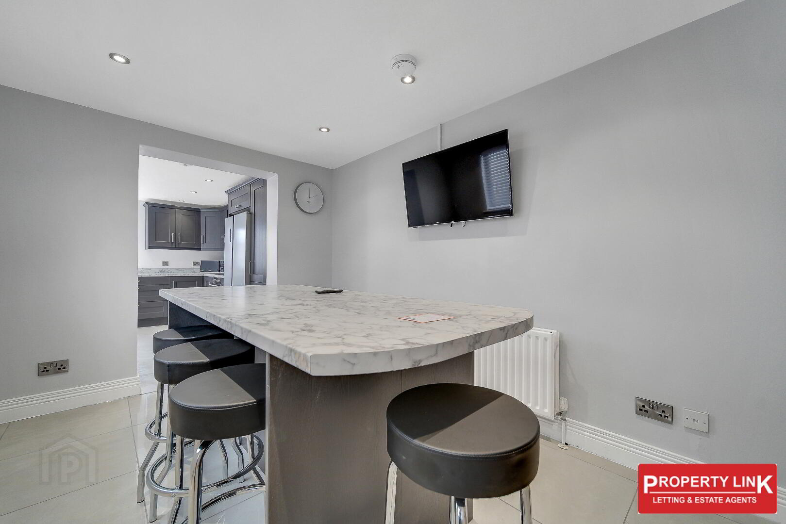 STUDENT ACCOMMODATION, 11 Park Avenue 5 of 15