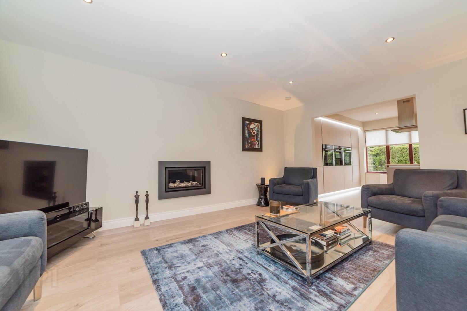 6 Glencroft Avenue 4 of 27