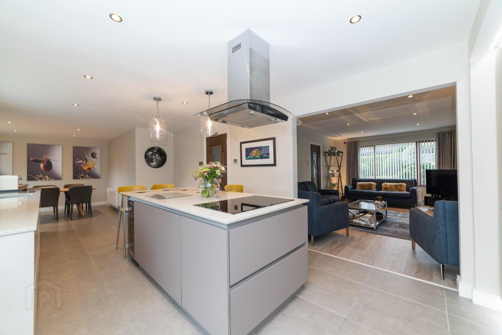 6 Glencroft Avenue 6 of 27