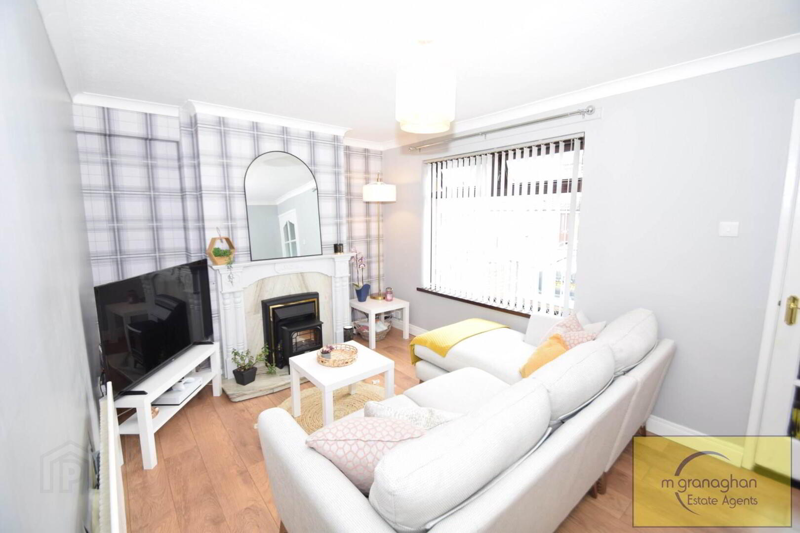10 Ardoyne Place 3 of 21