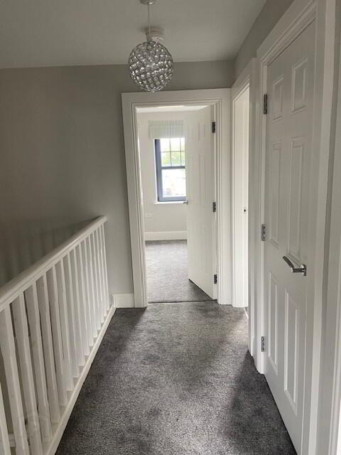 27 Barton Gardens 5 of 8