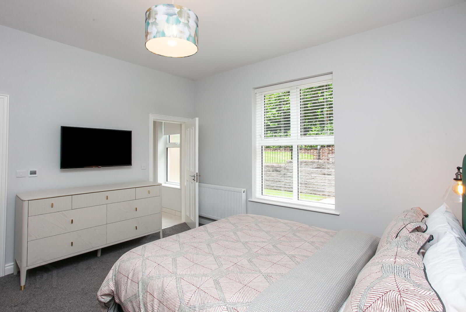 Apartment 2 Hazelbank House 4 Lady Ishbel Boulevar 17 of 20