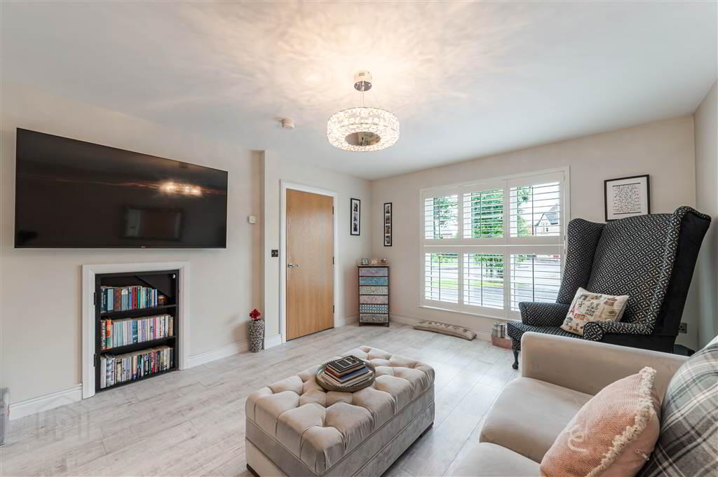 5 Eaton Court 7 of 27