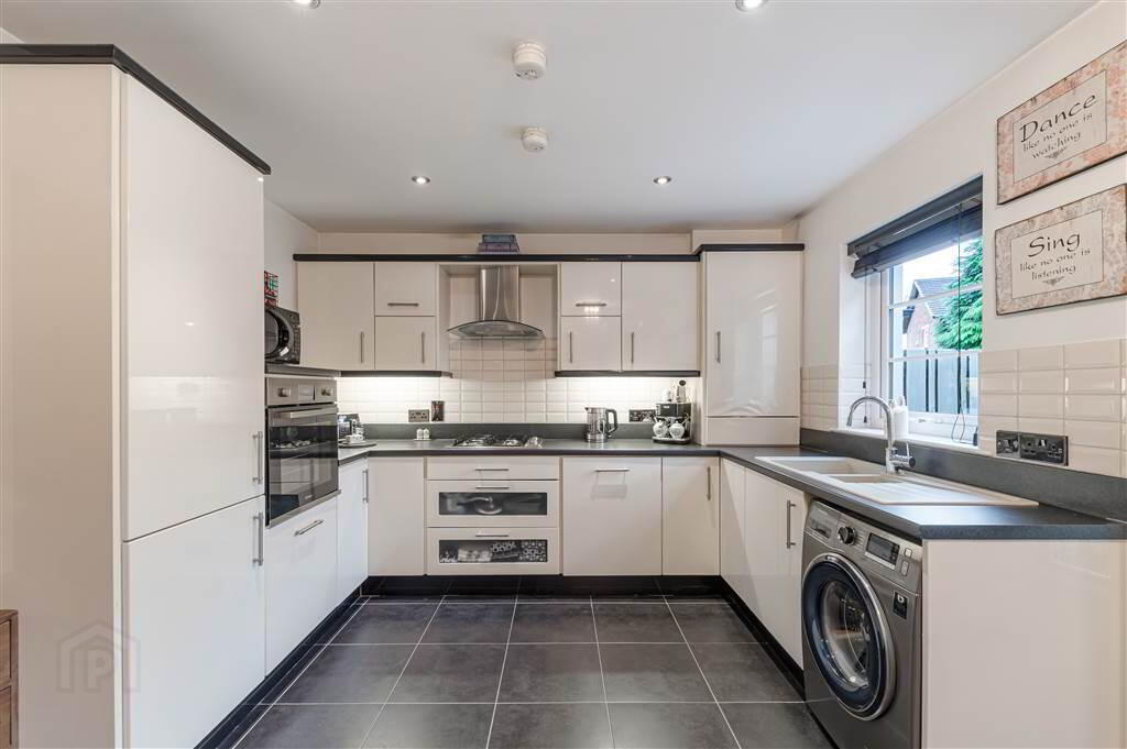 5 Eaton Court 11 of 27