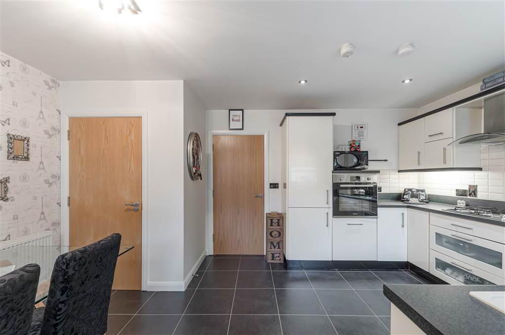 5 Eaton Court 12 of 27