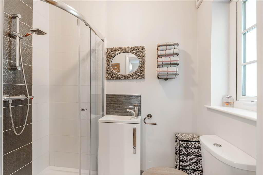 5 Eaton Court 19 of 27