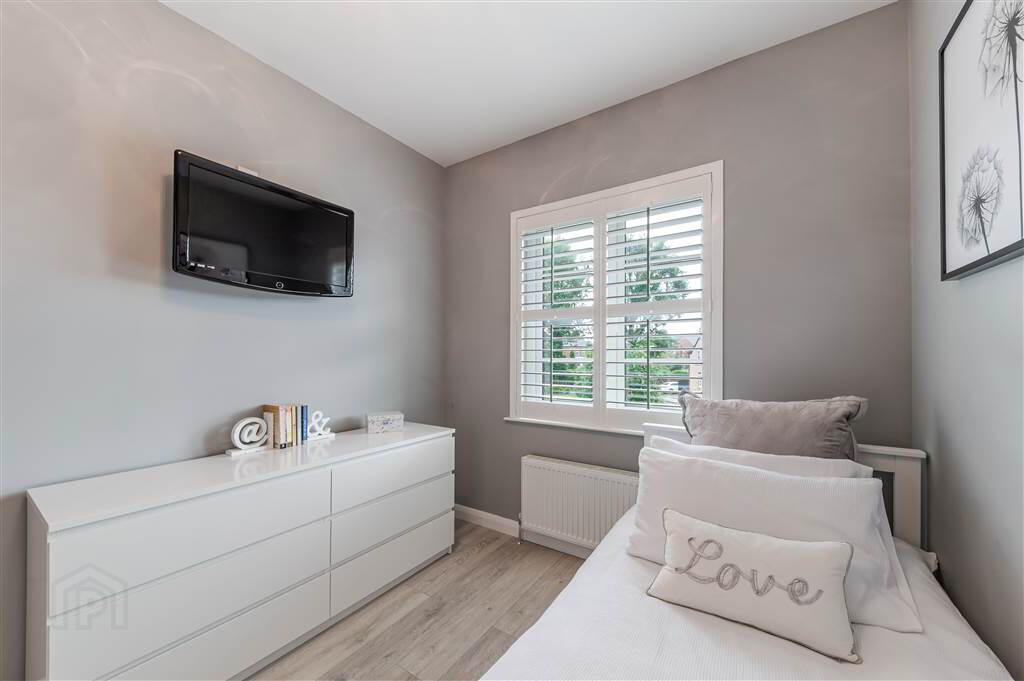 5 Eaton Court 20 of 27