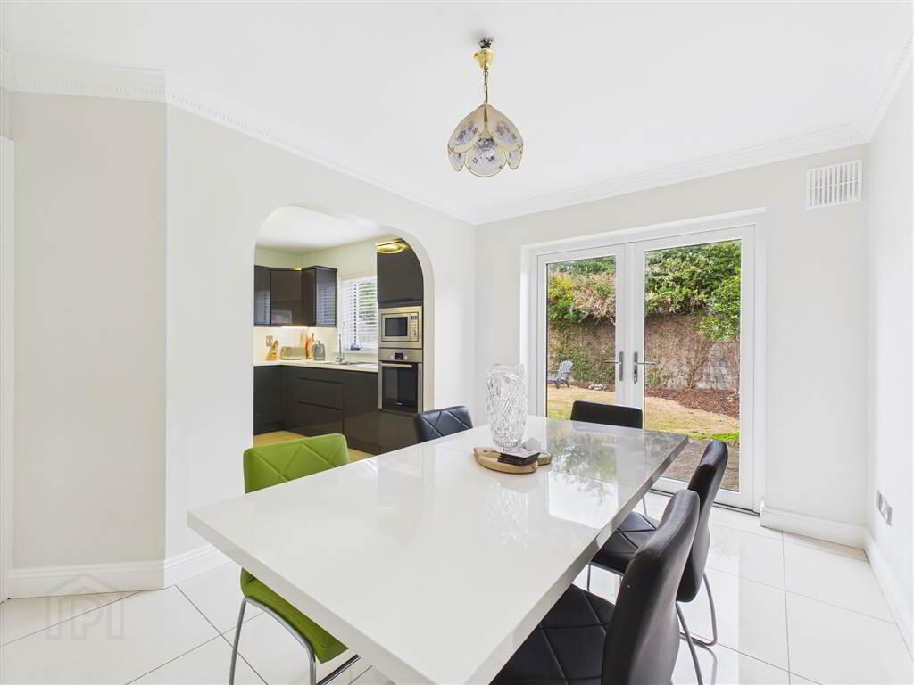 17 Appian Grove 7 of 12