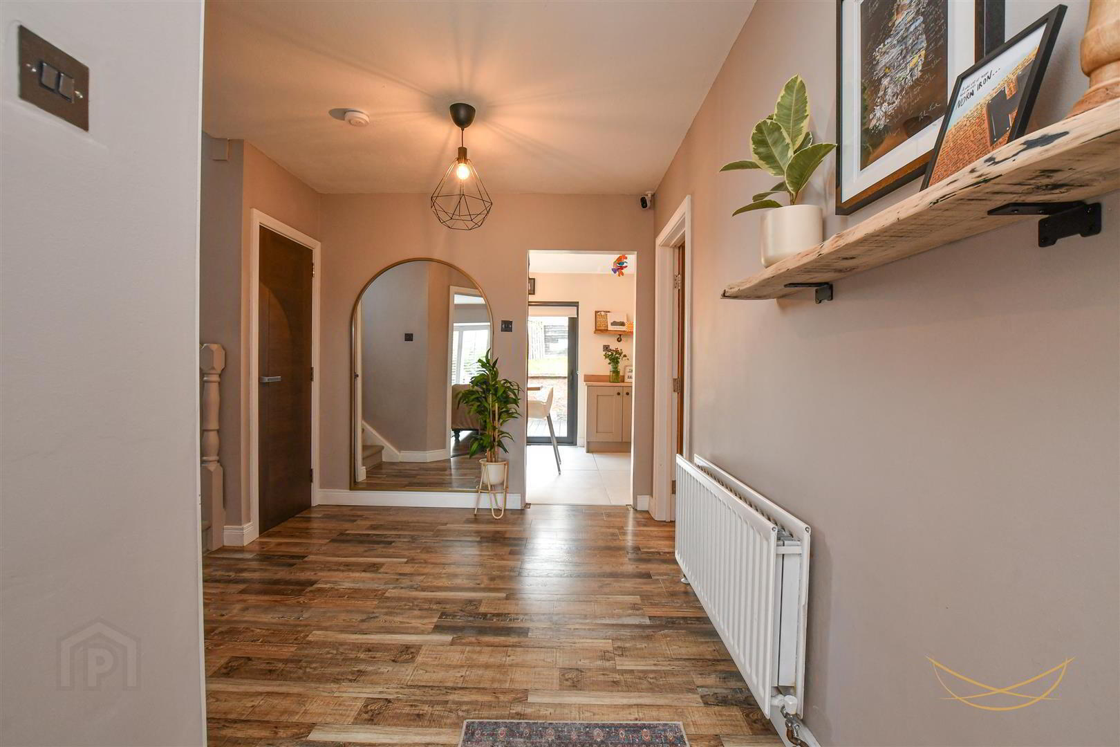 10 Burnet Close 4 of 64