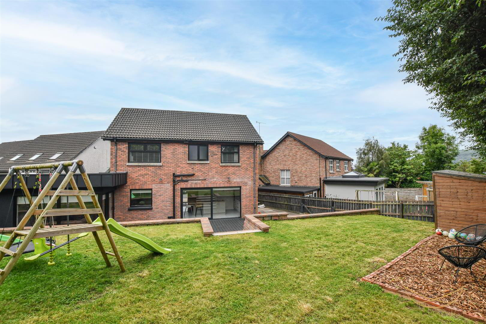 10 Burnet Close 60 of 64